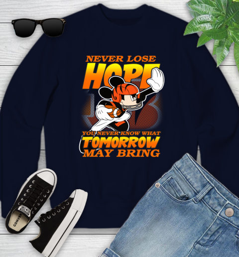 Cincinnati Bengals NFL Football Mickey Disney Never Lose Hope Youth Sweatshirt 2