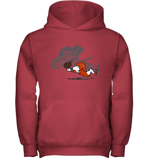 mlvy chicago bears snoopy plays the football game youth hoodie 43 front red