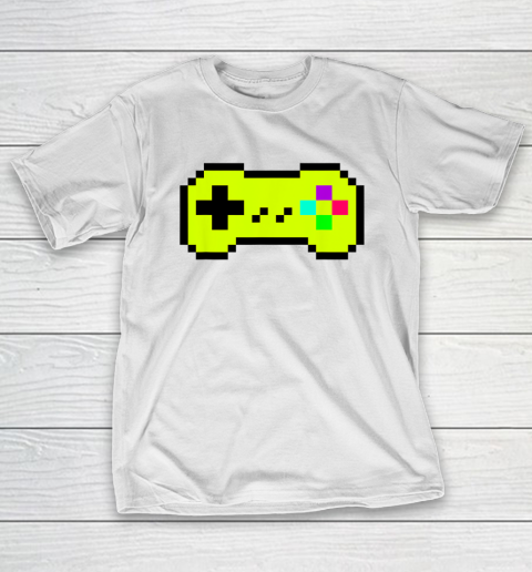 Cute Gamer Girl Cool Retro 8 Bit Controller Video Game T-Shirt