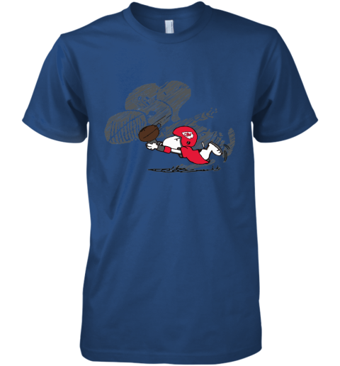 Kansas City Chiefs Snoopy Plays The Football Game Premium Men's T-Shirt