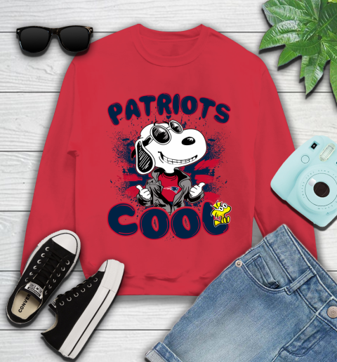 NFL Football New England Patriots Cool Snoopy Shirt Youth Sweatshirt 6