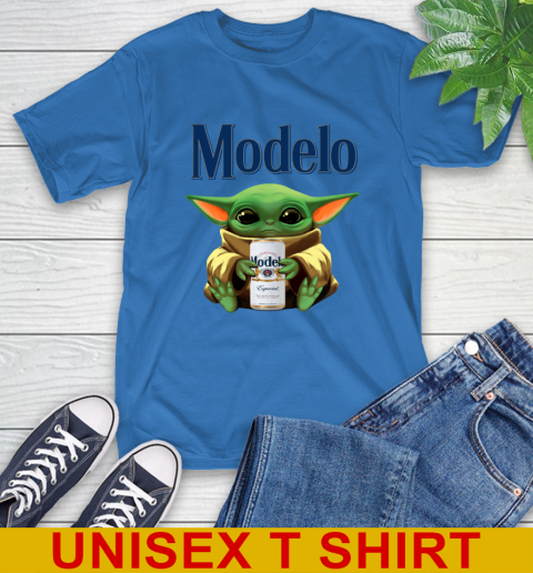 Star Wars Baby Yoda Hugs Modelo Especial Beer Shirt 9