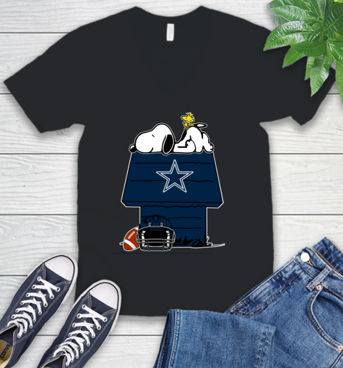 Dallas Cowboys NFL Football Snoopy Woodstock The Peanuts Movie V-Neck T-Shirt 2