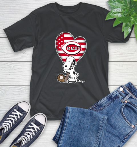 Cincinnati Reds MLB Baseball The Peanuts Movie Adorable Snoopy T-Shirt 2
