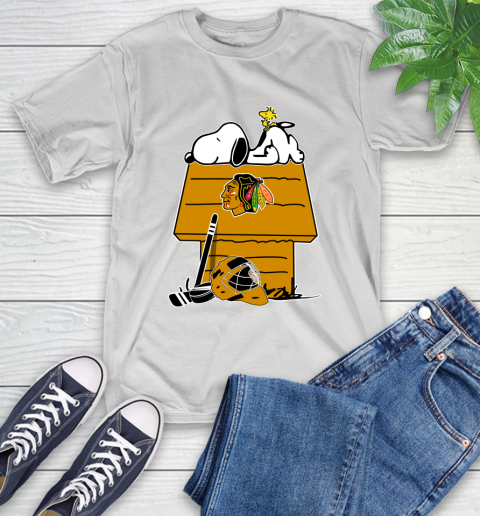 Chicago Blackhawks NHL Hockey Snoopy Woodstock The Peanuts Movie T-Shirt