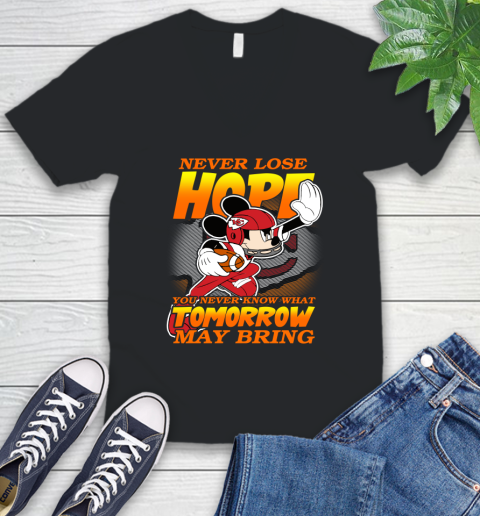 Kansas City Chiefs NFL Football Mickey Disney Never Lose Hope V-Neck T-Shirt