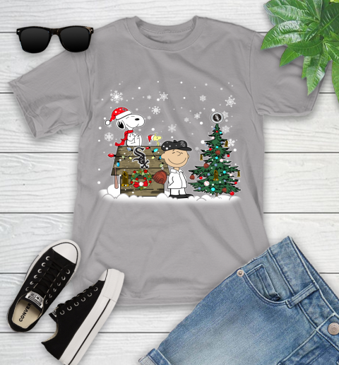 MLB Chicago White Sox Snoopy Charlie Brown Christmas Baseball Commissioner's Trophy Youth T-Shirt 4