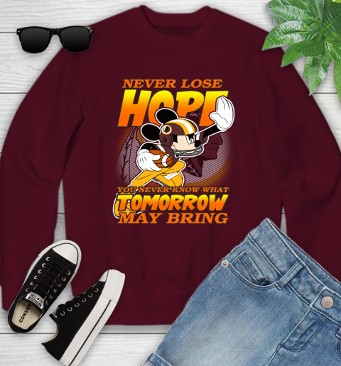 Washington Redskins NFL Football Mickey Disney Never Lose Hope Youth Sweatshirt 4