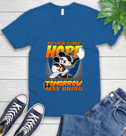 Oakland Raiders NFL Football Mickey Disney Never Lose Hope V-Neck T-Shirt 5