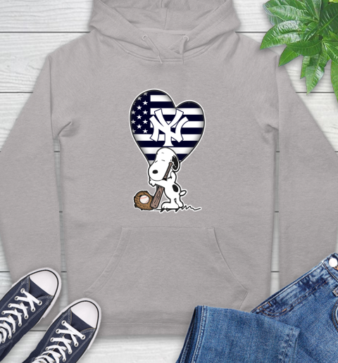 New York Yankees MLB Baseball The Peanuts Movie Adorable Snoopy Hoodie 12