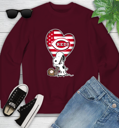 Cincinnati Reds MLB Baseball The Peanuts Movie Adorable Snoopy Youth Sweatshirt 5