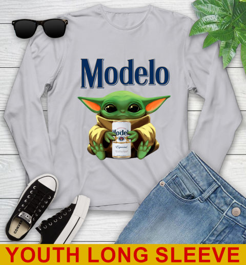 Star Wars Baby Yoda Hugs Modelo Especial Beer Shirt 127