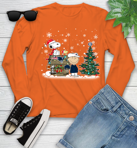 NFL New England Patriots Snoopy Charlie Brown Christmas Football Super Bowl Sports Youth Long Sleeve 3
