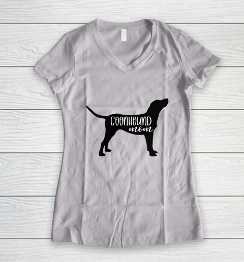 Dog Mom Shirt Cute Coonhound Mom Shirt Dog Mom Shirt Redbone Bluetick Women's V-Neck T-Shirt