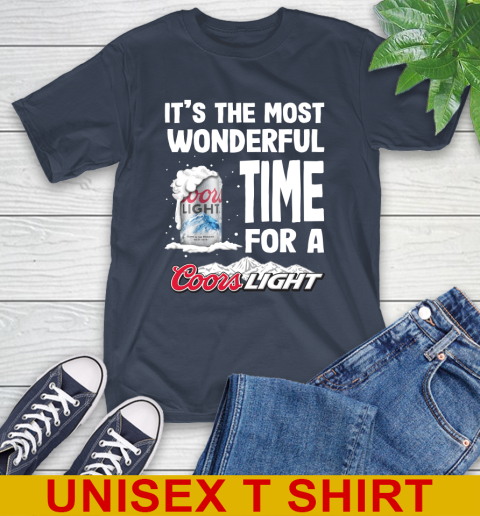 I't the most wonderful time for a Coors Light beer lovers 3