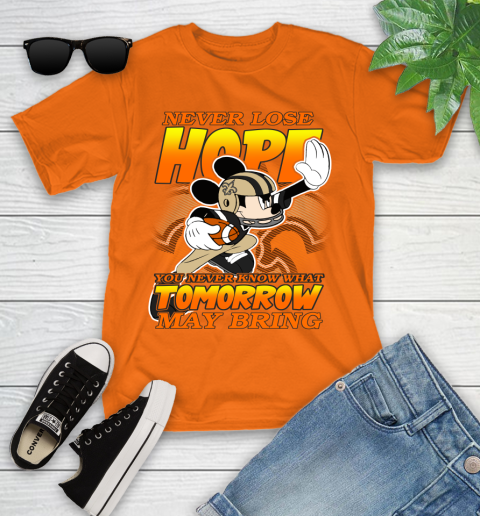 New Orleans Saints NFL Football Mickey Disney Never Lose Hope Youth T-Shirt - Image 10