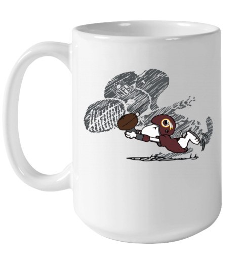 eywb washington redskins snoopy plays the football game ceramic mug 150 54 front white