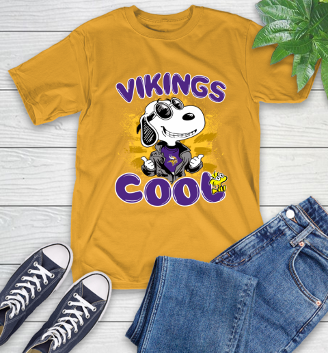 NFL Football Minnesota Vikings Cool Snoopy Shirt T-Shirt 2