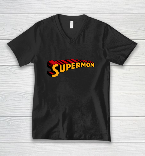 Super mom Superhero Mom for Super Mom V-Neck T-Shirt