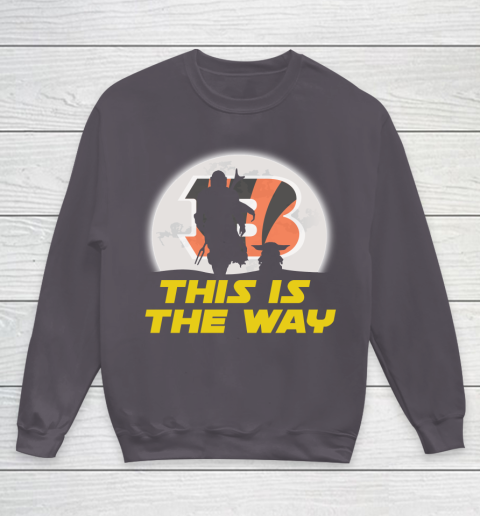 Cincinnati Bengals NFL Football Star Wars Yoda And Mandalorian This Is The Way Youth Sweatshirt 5