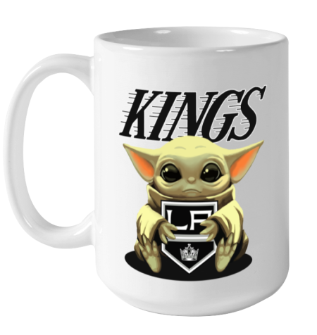 y44a baby yoda hugs the los angeles kings ceramic mug 150 54 front white