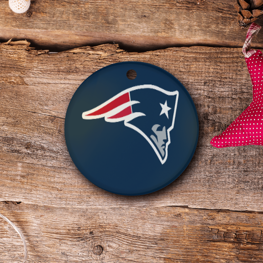New Englands Patriots NFL Team Spirit Ceramic Circle Ornament